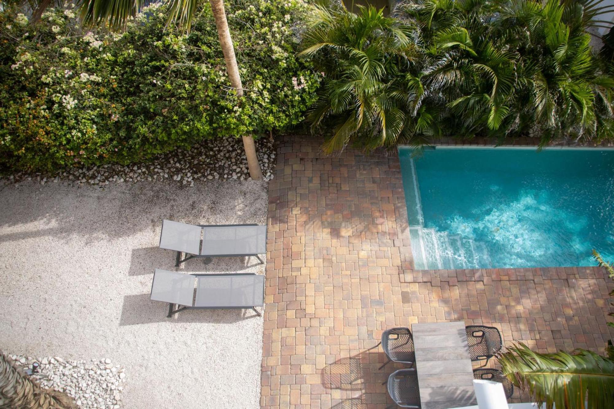 Major. Suites Curacao Виллемстад Экстерьер фото
